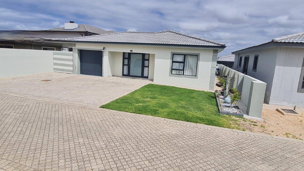 2 Bedroom Property for Sale in Dana Bay Western Cape